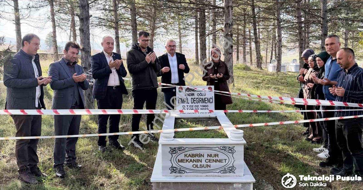 "Kütahya Hisarcık'ta Duygulandıran Vefa: Öğretmenler Merhum Müdürlerini Unutmadı" başlıklı haber içi