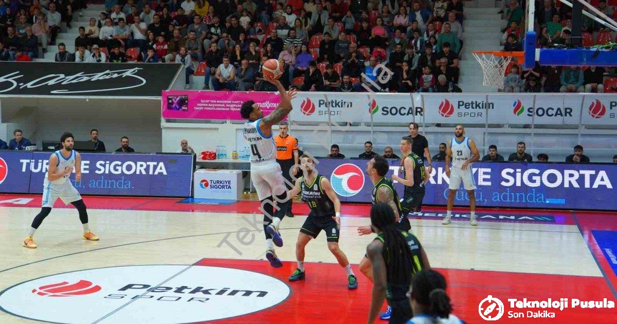 "Petkimspor Evinde Kaybetti: Merkezefendi Deplasmanda Güldü: 81-73" başlıklı haber için fotorealisti