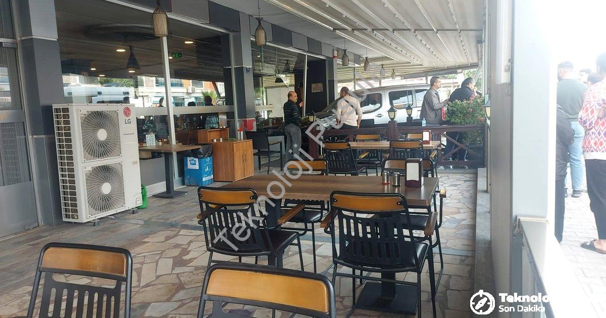 "Aydın'da Korku Dolu Anlar: 15 Yaşındaki Sürücü Dükkana Girdi!" başlıklı haber için fotorealistik, p