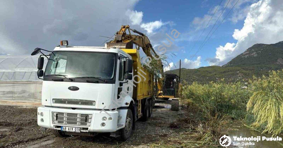 "Muğla'da Taşkınlara Karşı Dev Hamle: 77 Km Dere Yatağı Temizlendi" başlıklı haber için fotorealisti