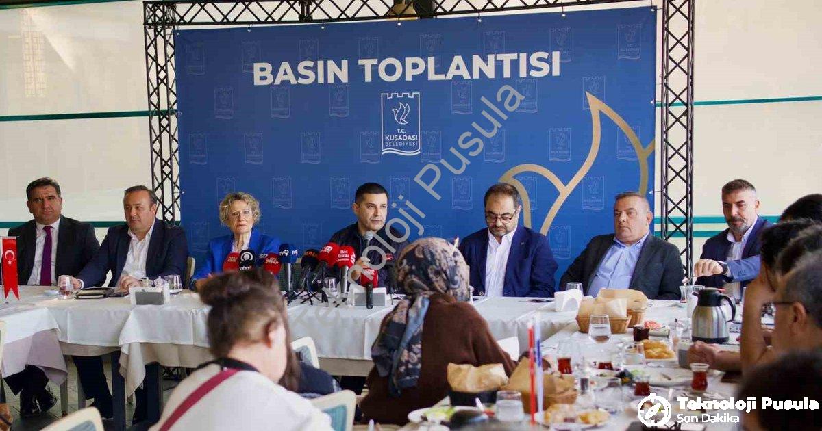 "Kuşadası'nda Yetki Tartışması: Günel'den Net Çağrı" başlıklı haber için fotorealistik, profesyonel