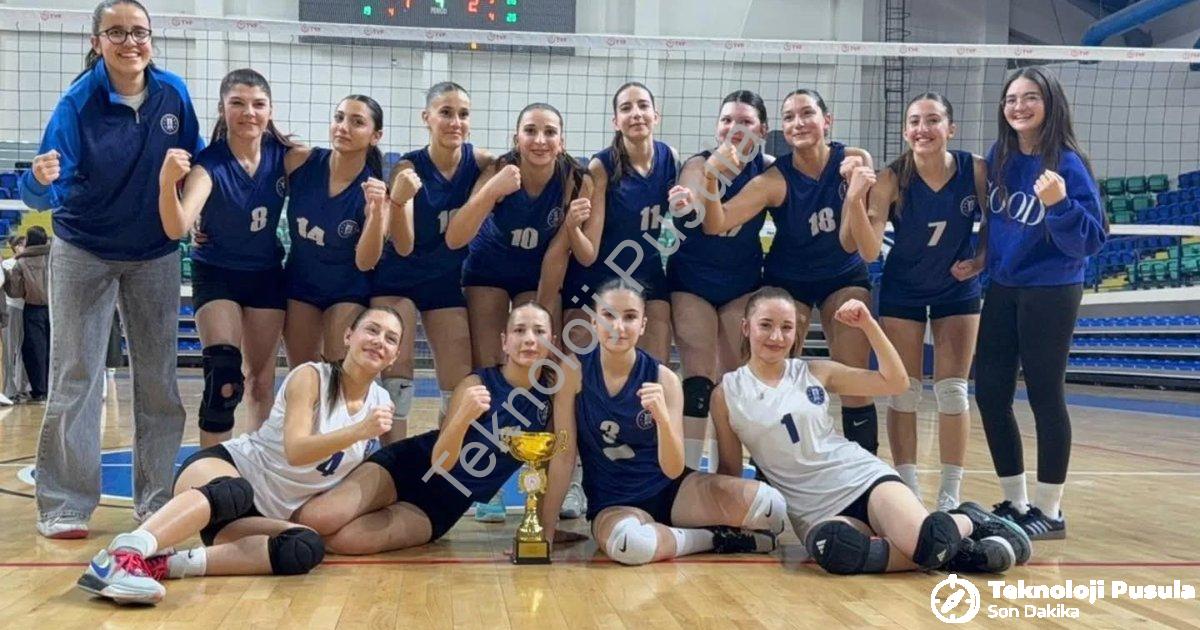 "Kütahya Belediyespor Genç Kızlar Voleybolda Zafer Kazandı" başlıklı haber için fotorealistik, profe