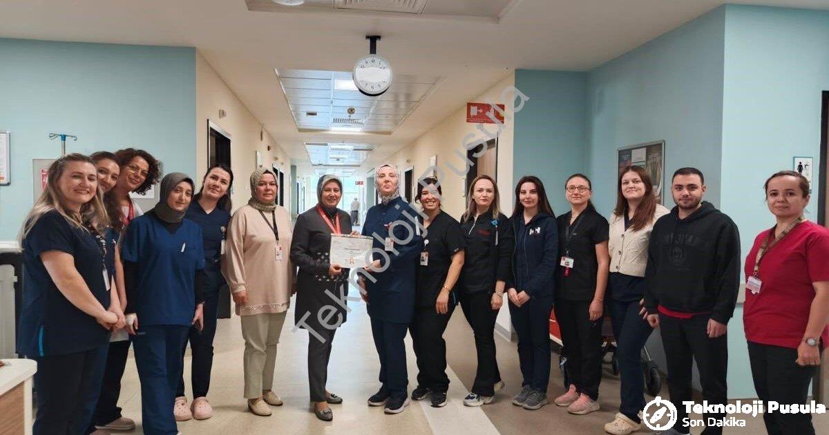 "Kütahya Şehir Hastanesi'nde Örnek Başarı: Hijyen Ödülü Sahiplerini Buldu" başlıklı haber için fotor