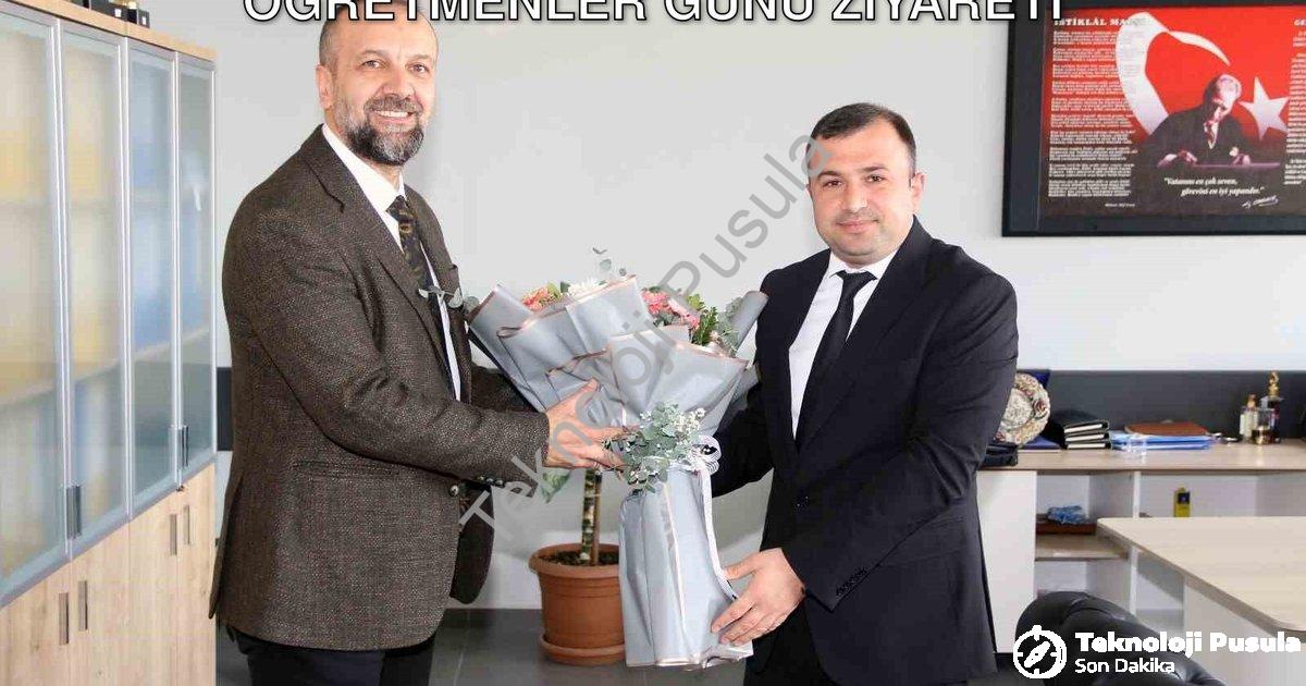 "Kütahya OSB Yöneticilerinden Anlamlı Öğretmenler Günü Ziyareti" başlıklı haber için fotorealistik,