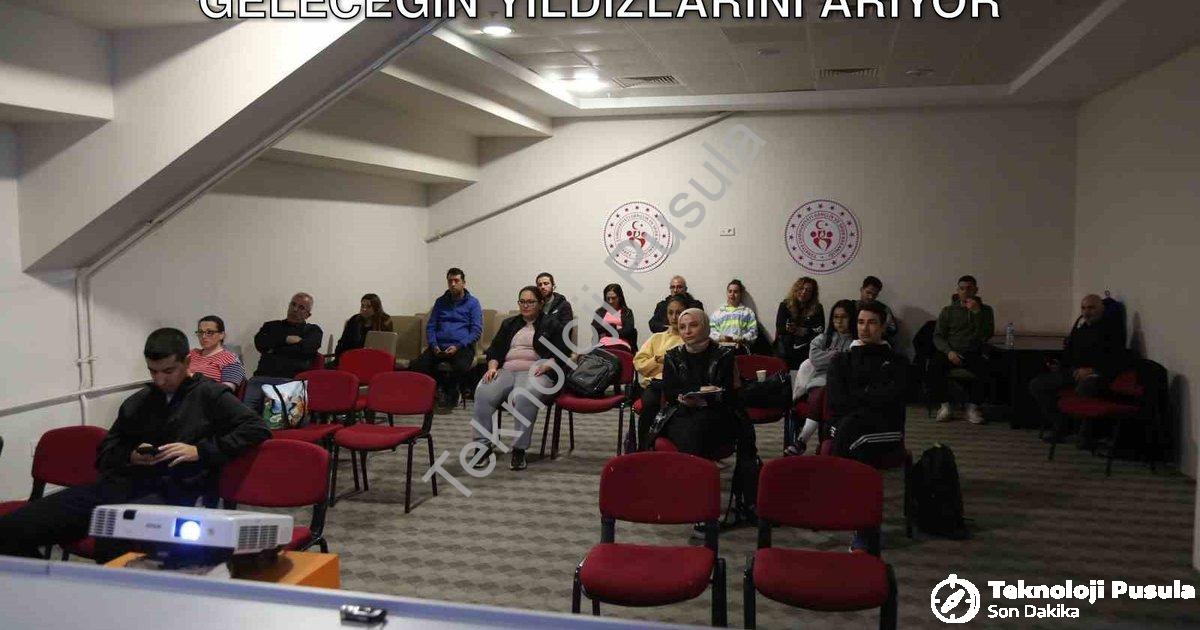 "Muğla Masa Tenisi Antrenörlük Eğitimi ile Geleceğin Yıldızlarını Arıyor" başlıklı haber için fotore