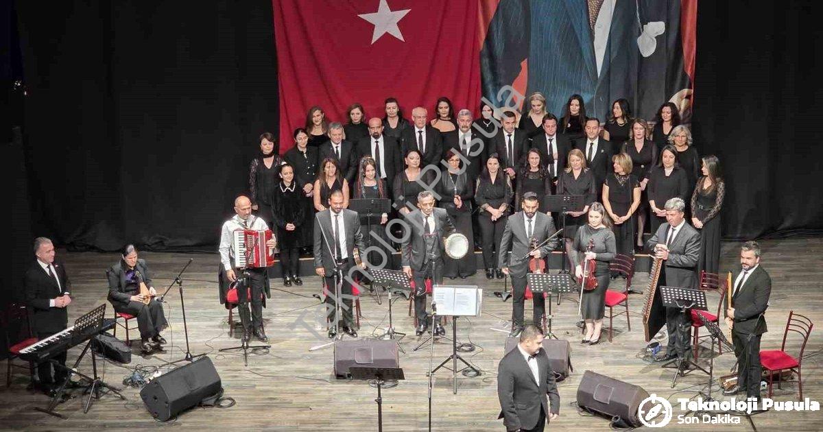 "Efeler'de Sanat Rüzgarı: Maarif Korosu'ndan Büyüleyen Performans" başlıklı haber için fotorealistik