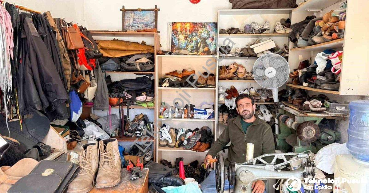 "Datça’nın Tek Ayakkabı Ustası Rıdvan Arslan: 26 Yıllık Emek ve Gelecek Kaygısı" başlıklı haber için