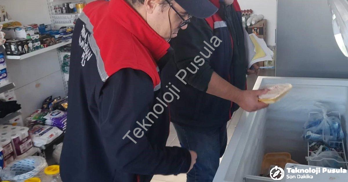 "Koçarlı'da Gıda Güvenliği Seferberliği: İşletmeler Tek Tek Denetlendi" başlıklı haber için fotoreal